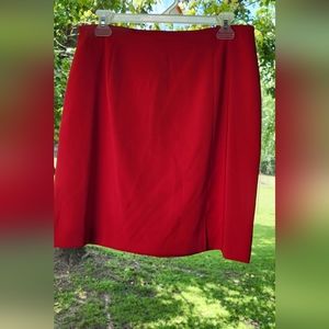 Red skirt size 12. Fits more like 10